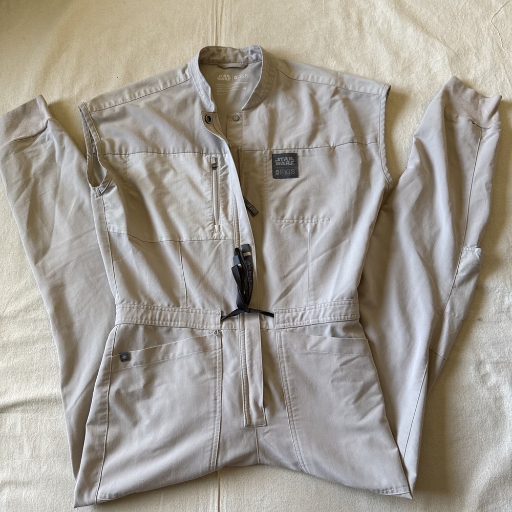 Star Wars Figs Jumpsuit Scrubs LIMITED EDITION Size Medium